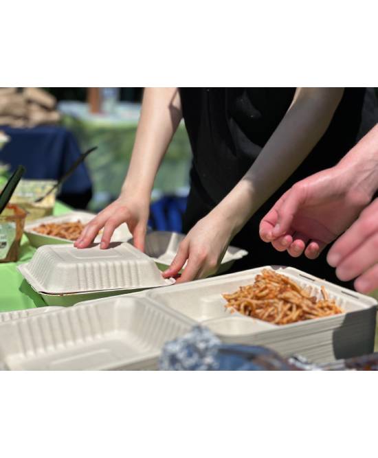 hands serving
